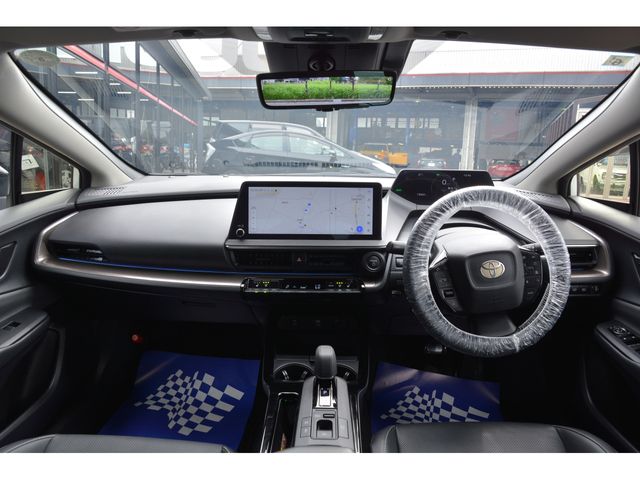 TOYOTA PRIUS 4WD 2023