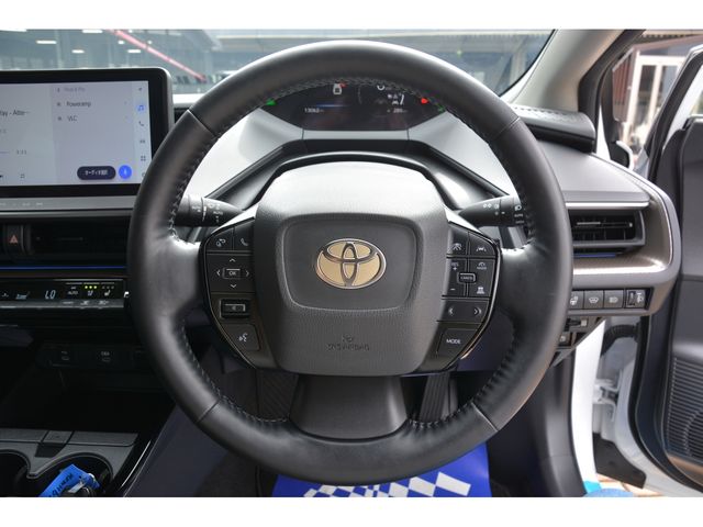 TOYOTA PRIUS 4WD 2023