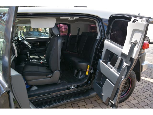 TOYOTA FJ CRUISER 4WD 2012