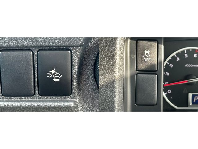 TOYOTA HIACE van 2WD 2019