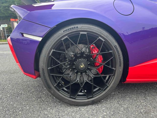 LAMBORGHINI LAMBORGHINI HURACAN 2023