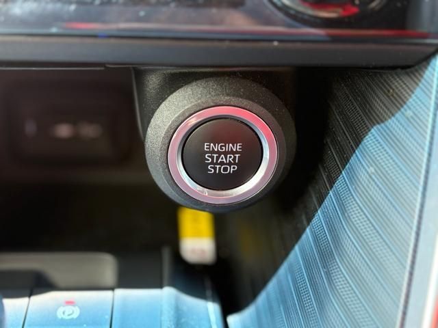 TOYOTA HARRIER 2WD 2021