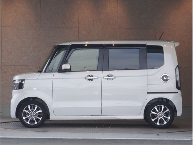 HONDA N BOX CUSTOM 2025