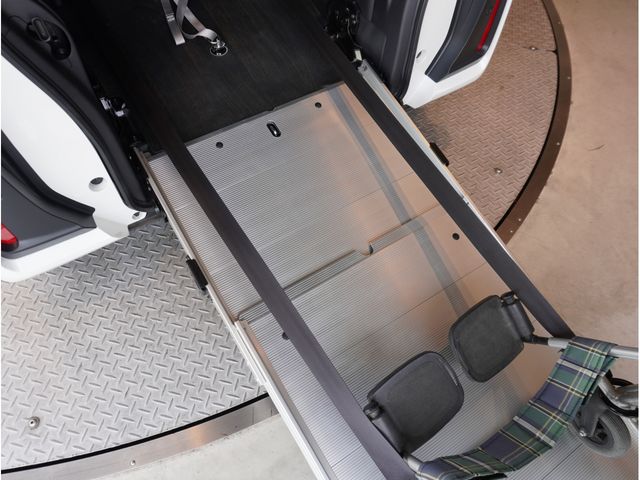 HONDA N BOX CUSTOM 2025