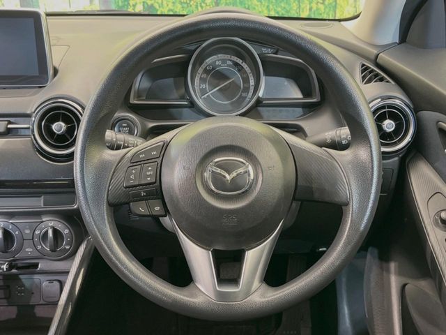 MAZDA DEMIO 2015