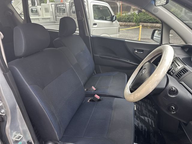 DAIHATSU MOVE CUSTOM 2009