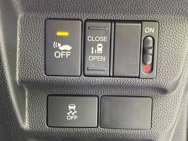 HONDA FREED HYBRID 2018