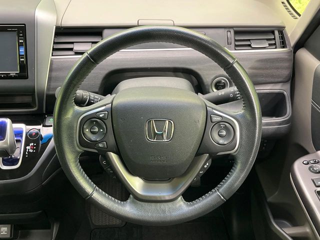 HONDA FREED HYBRID 2018
