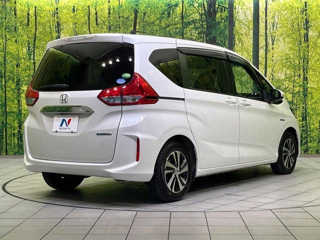HONDA FREED HYBRID 2018