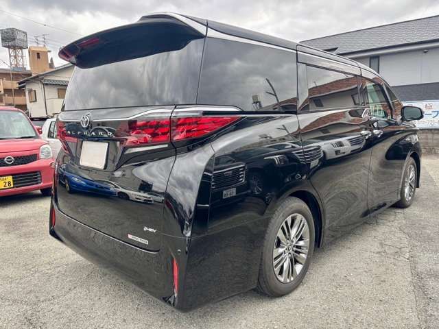 TOYOTA ALPHARD 2024