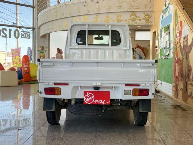 DAIHATSU HIJET truck 4WD 2017