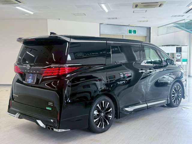 TOYOTA ALPHARD hybrid 4WD 2024