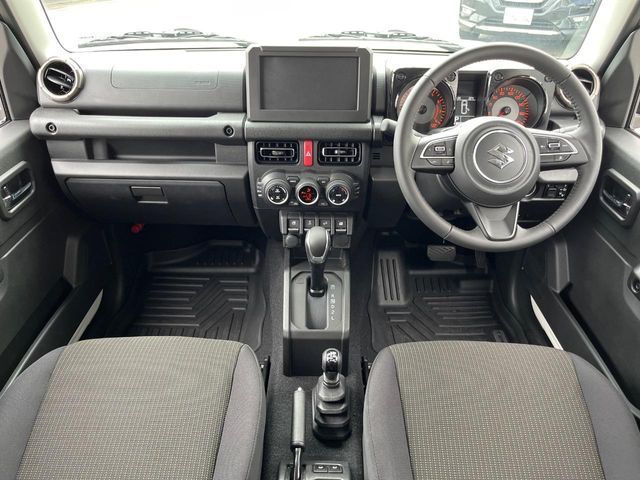 SUZUKI JIMNY NOMADE 2025