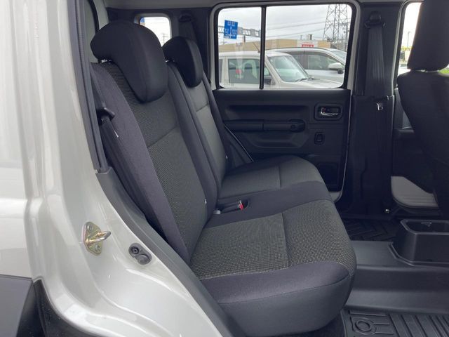 SUZUKI JIMNY NOMADE 2025