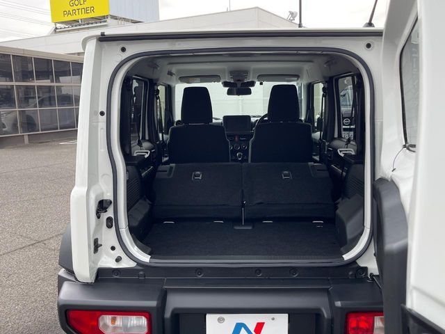 SUZUKI JIMNY NOMADE 2025