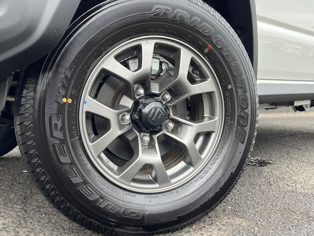 SUZUKI JIMNY NOMADE 2025