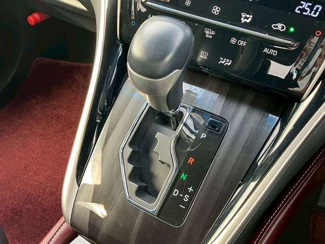 TOYOTA HARRIER HYBRID 2017