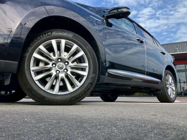 TOYOTA HARRIER HYBRID 2017