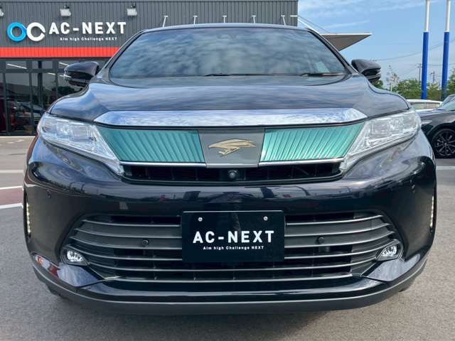 TOYOTA HARRIER HYBRID 2017