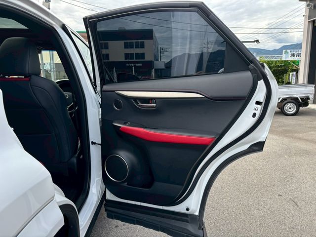 TOYOTA LEXUS NX300 AWD 2018