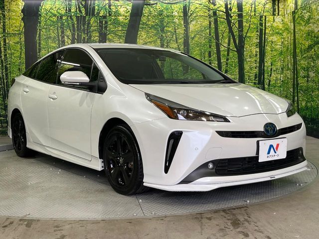 TOYOTA PRIUS 2022
