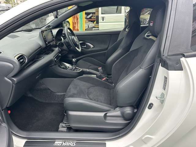 TOYOTA GR YARIS 2022