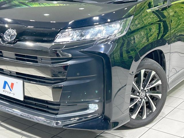 TOYOTA NOAH 2023
