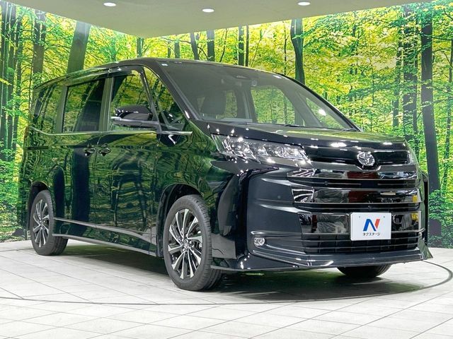 TOYOTA NOAH 2023