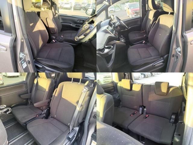 TOYOTA VOXY HYBRID 2017