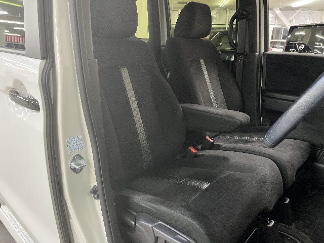 HONDA N BOX CUSTOM 2023