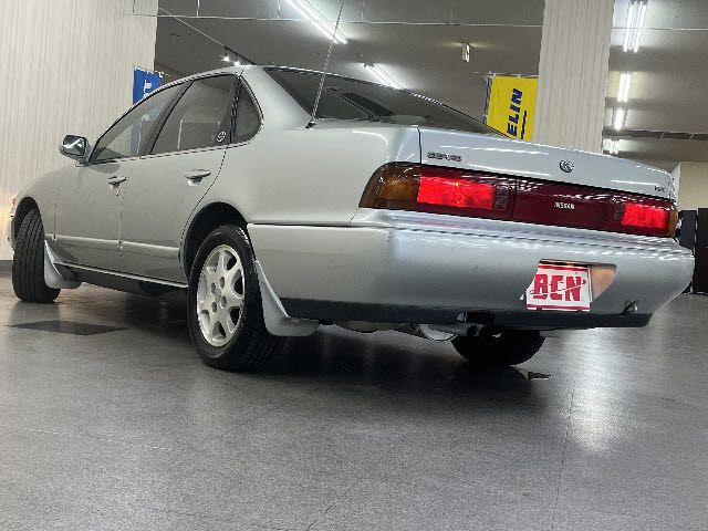 NISSAN CEFIRO 1993