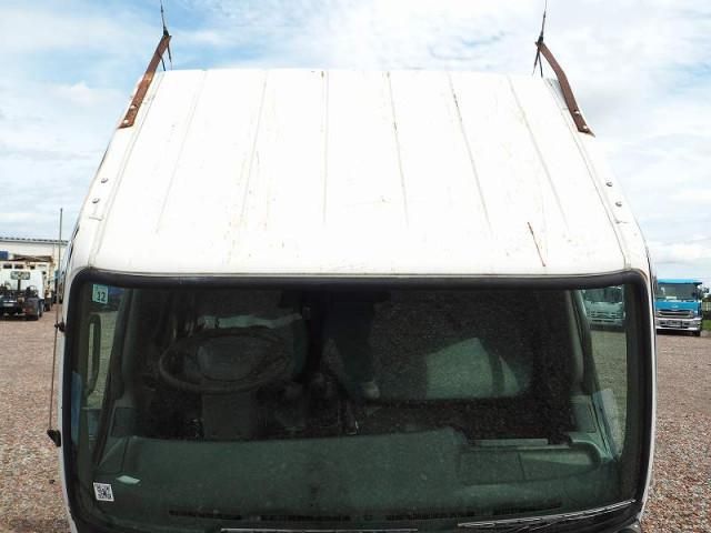 MITSUBISHI CANTER 2002