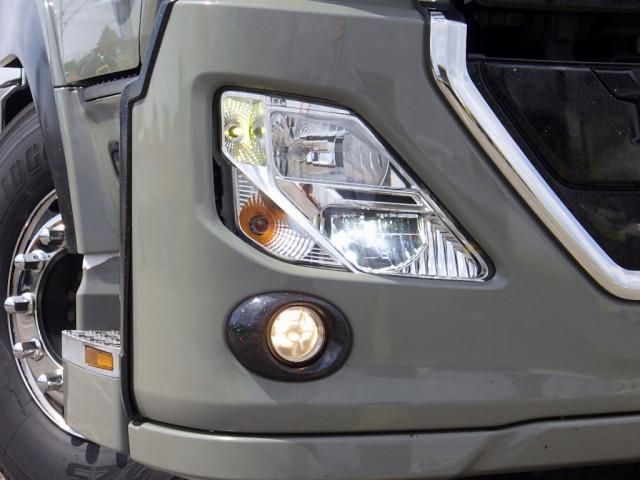 NISSAN DIESEL Quon 2019