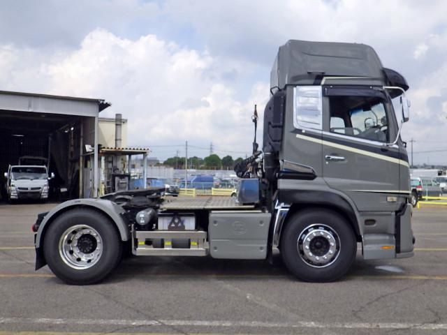 NISSAN DIESEL Quon 2019