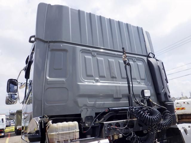 NISSAN DIESEL Quon 2019