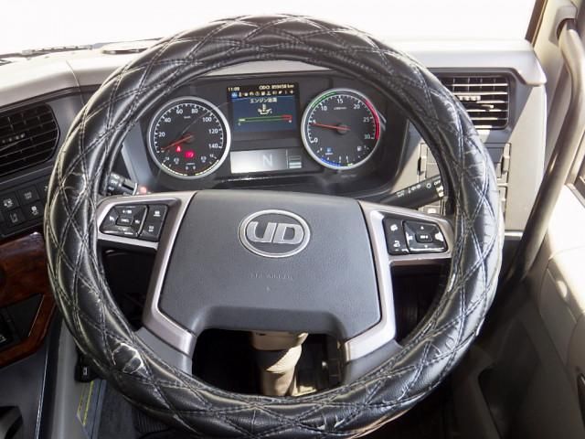 NISSAN DIESEL Quon 2019