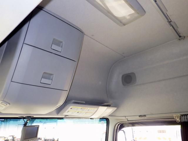 NISSAN DIESEL Quon 2019