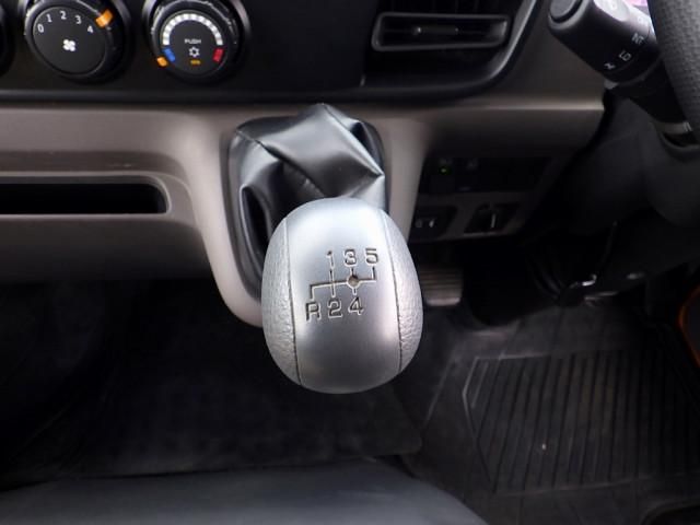 MITSUBISHI CANTER 2024