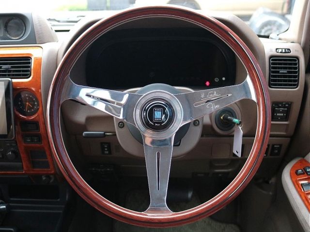 TOYOTA LANDCRUISER PRADO 2001