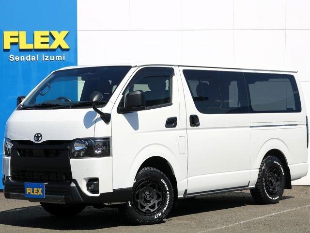TOYOTA HIACE van 4WD 2023