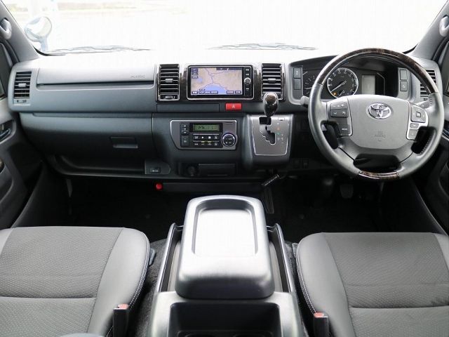 TOYOTA HIACE van 4WD 2023