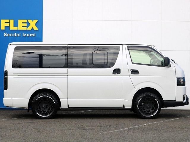 TOYOTA HIACE van 4WD 2023