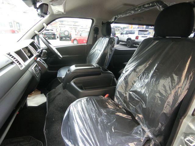 TOYOTA HIACE van 2WD 2025