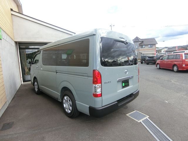 TOYOTA HIACE van 2WD 2025