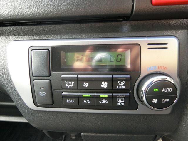 TOYOTA HIACE van 2WD 2025