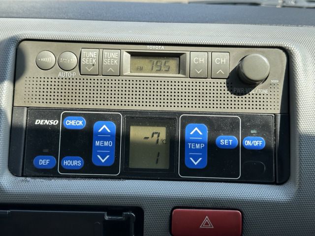 TOYOTA HIACE van 4WD 2008