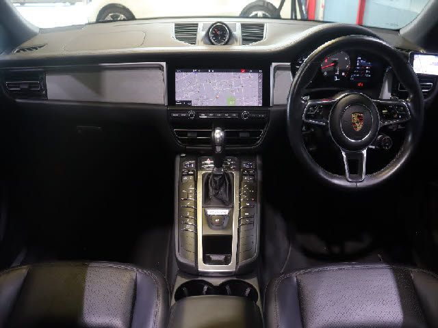 PORSCHE PORSCHE Macan 2019