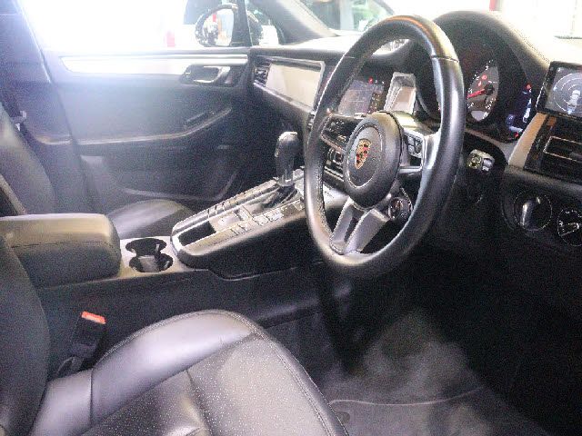 PORSCHE PORSCHE Macan 2019
