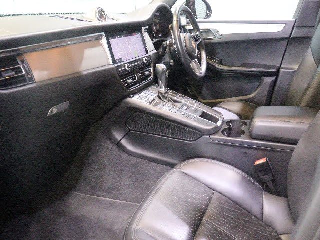 PORSCHE PORSCHE Macan 2019