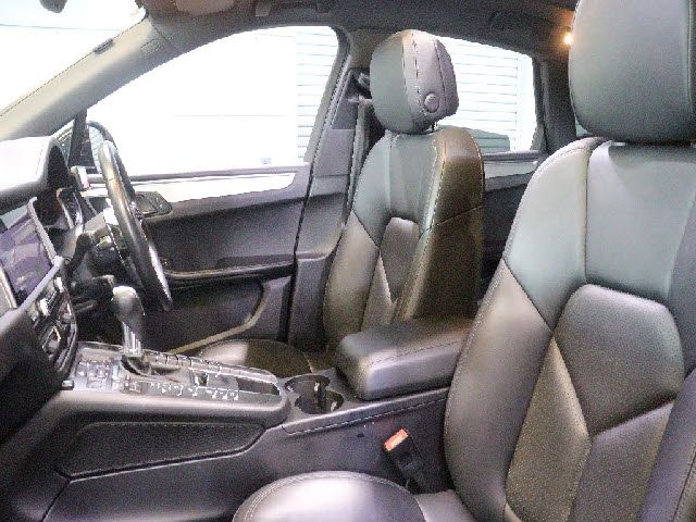 PORSCHE PORSCHE Macan 2019